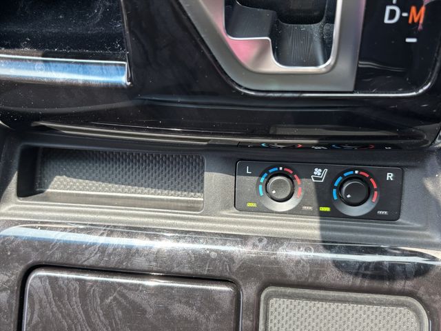 TOYOTA VELLFIRE 4WD 2018 Image 31