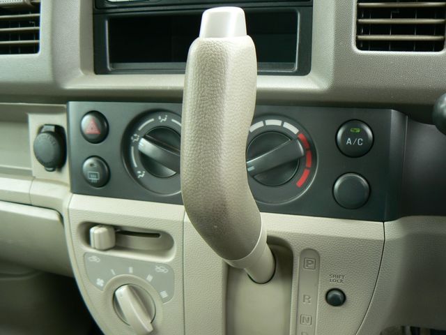 SUZUKI EVERY VAN 2009 Image 31