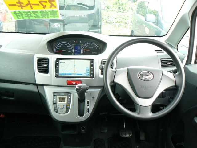 DAIHATSU MOVE CUSTOM 2011 Image 31