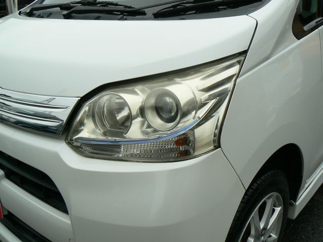 DAIHATSU MOVE CUSTOM 2011 Image 31