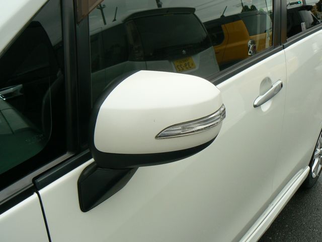 DAIHATSU MOVE CUSTOM 2011 Image 31