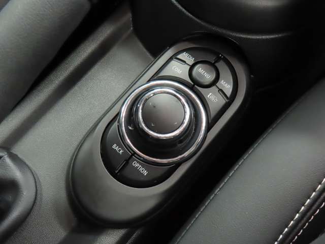 BMW MINI COOPER D 5DOOR 2021 Image 31