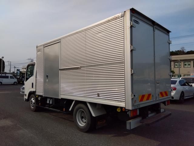 ISUZU ELF 2015 Image 31