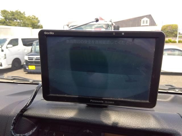 NISSAN NV350 CARAVAN 2017 Image 31