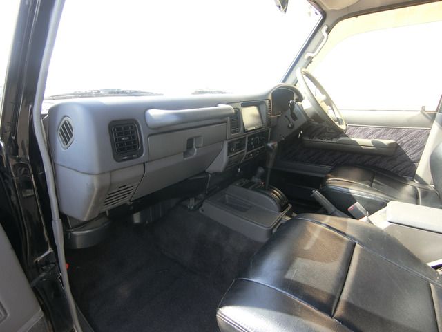 TOYOTA LANDCRUISER PRADO 1994 Image 31