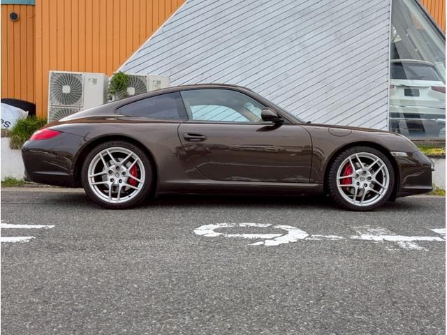 PORSCHE 911 2009 Image 31