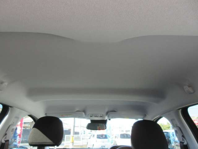 PEUGEOT 208 2017 Image 31