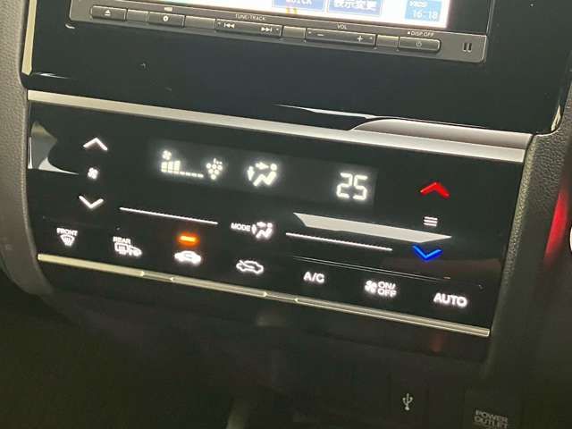 HONDA FIT HYBRID 2017 Image 31