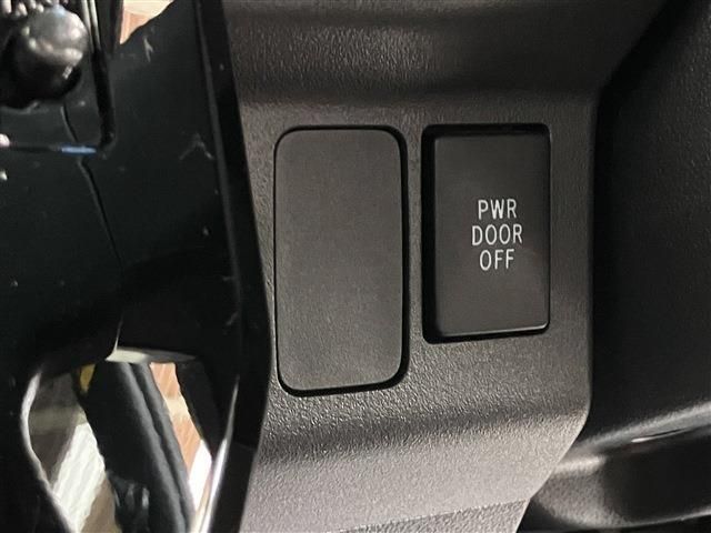 DAIHATSU WAKE 2017 Image 31