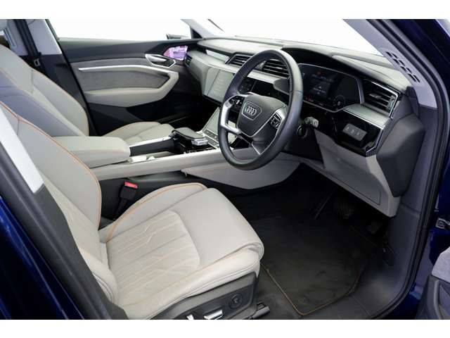 AUDI E-TRON 2022 Image 31