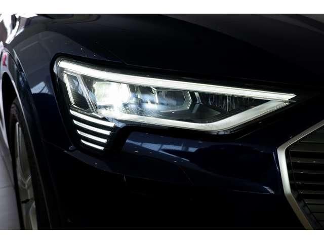 AUDI E-TRON 2022 Image 31