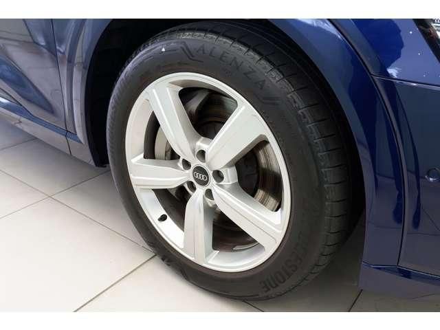 AUDI E-TRON 2022 Image 31