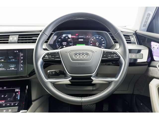 AUDI E-TRON 2022 Image 31