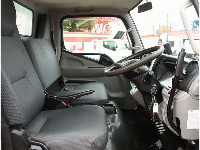 MITSUBISHI CANTER 2019 Image 31