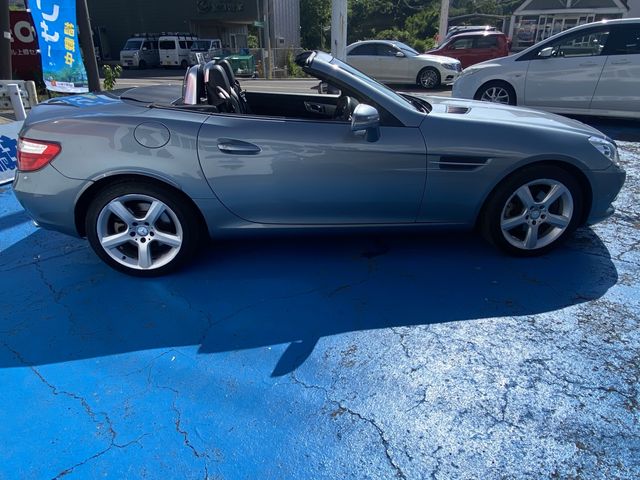 MERCEDES BENZ SLK CL 2012 Image 31