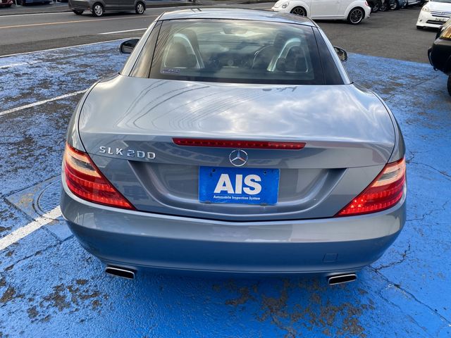 MERCEDES BENZ SLK CL 2012 Image 31