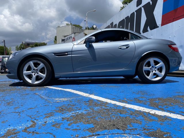 MERCEDES BENZ SLK CL 2012 Image 31