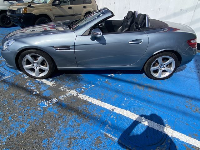 MERCEDES BENZ SLK CL 2012 Image 31