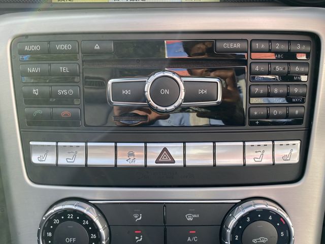 MERCEDES BENZ SLK CL 2012 Image 31