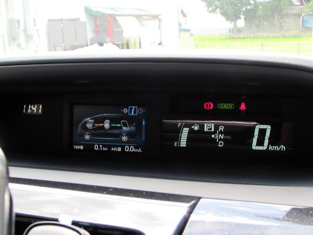 TOYOTA PRIUS ALPHA 2016 Image 31