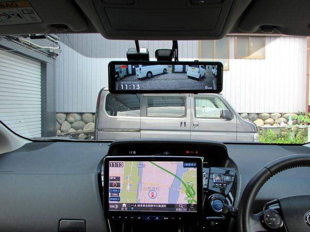 TOYOTA PRIUS ALPHA 2016 Image 31