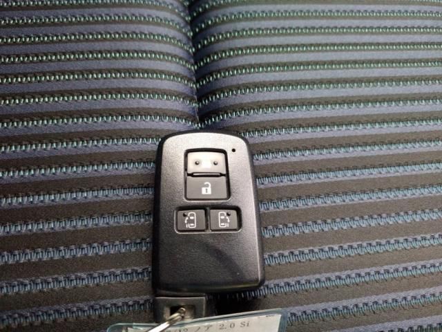 TOYOTA NOAH 2015 Image 31