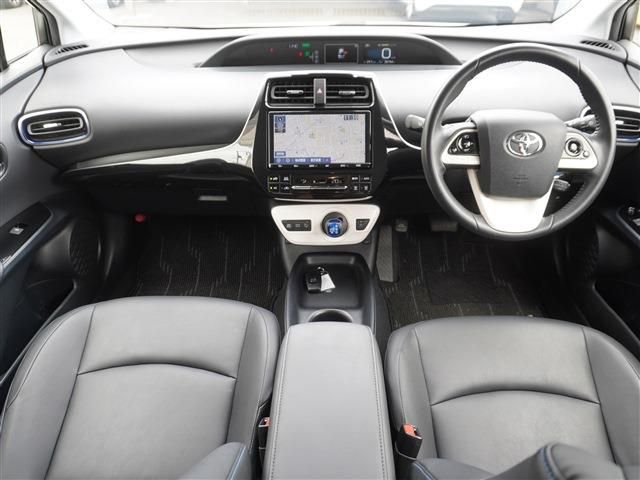 TOYOTA PRIUS 2018 Image 31