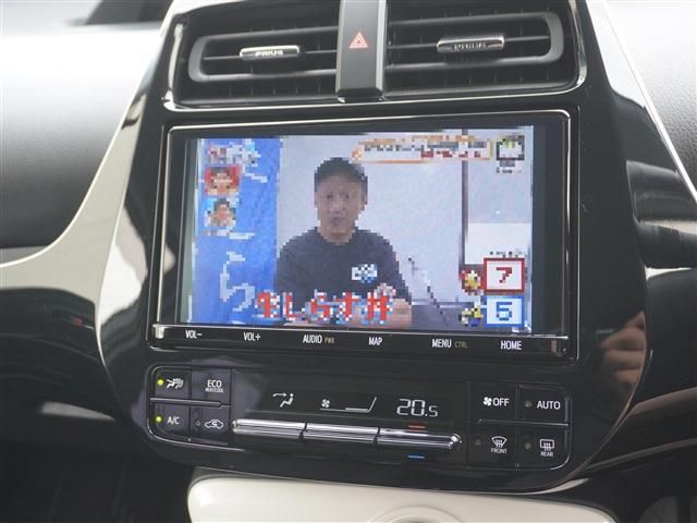 TOYOTA PRIUS 2018 Image 31