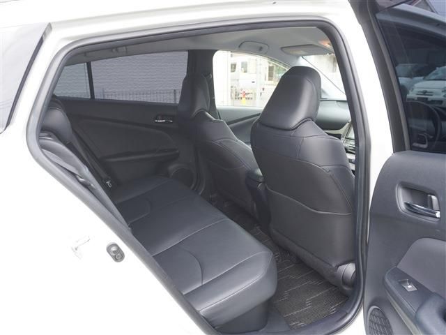 TOYOTA PRIUS 2018 Image 31