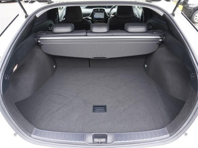 TOYOTA PRIUS 2018 Image 31