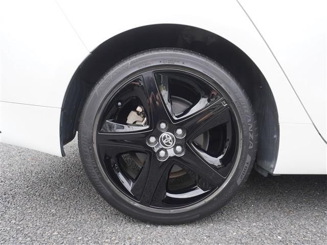 TOYOTA PRIUS 2018 Image 31