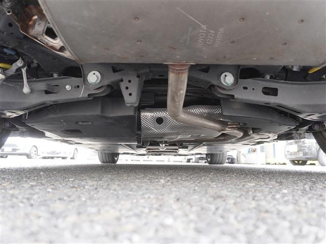 TOYOTA PRIUS 2018 Image 31