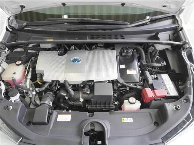 TOYOTA PRIUS 2018 Image 31