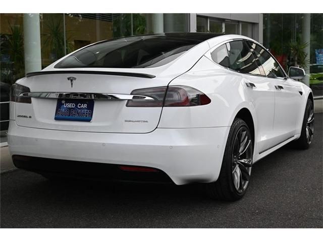 TESLA MODEL S 2018 Image 31