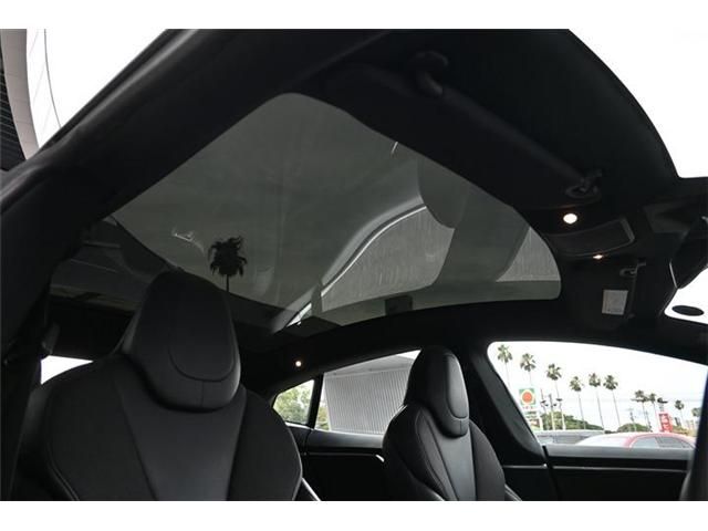 TESLA MODEL S 2018 Image 31