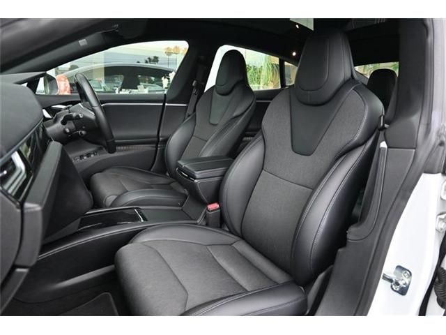 TESLA MODEL S 2018 Image 31