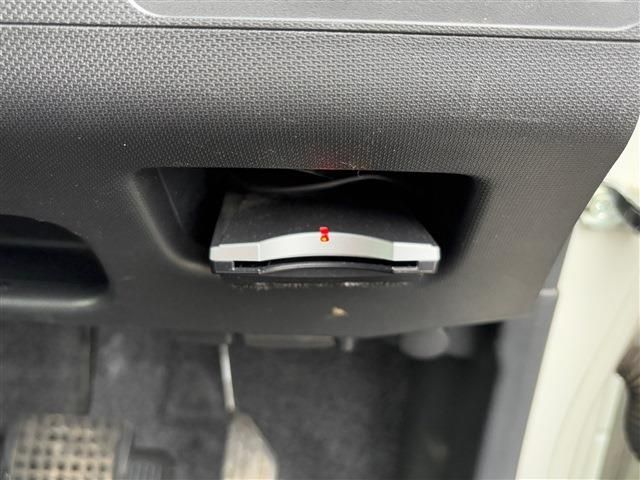 DAIHATSU MOVE CUSTOM 4WD 2013 Image 31