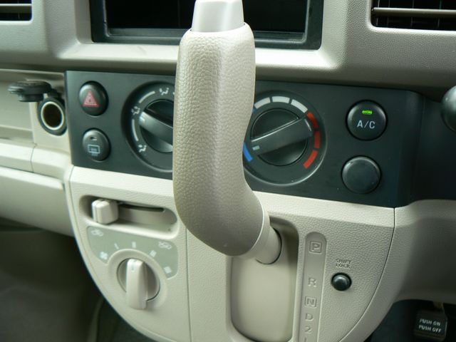 SUZUKI EVERY VAN 2014 Image 31