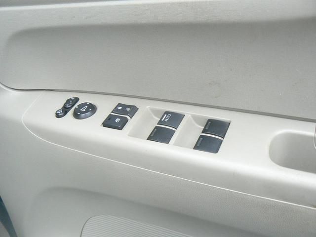 HONDA N BOX 2015 Image 31