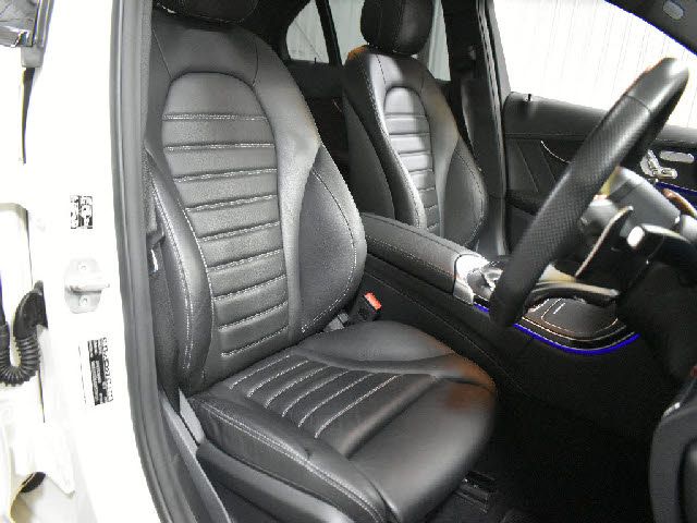 MERCEDES BENZ MERCEDES AMG C CLASS 2019 Image 31