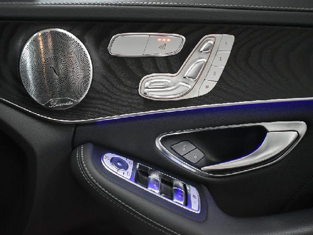 MERCEDES BENZ MERCEDES AMG C CLASS 2019 Image 31