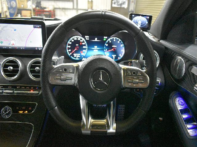 MERCEDES BENZ MERCEDES AMG C CLASS 2019 Image 31