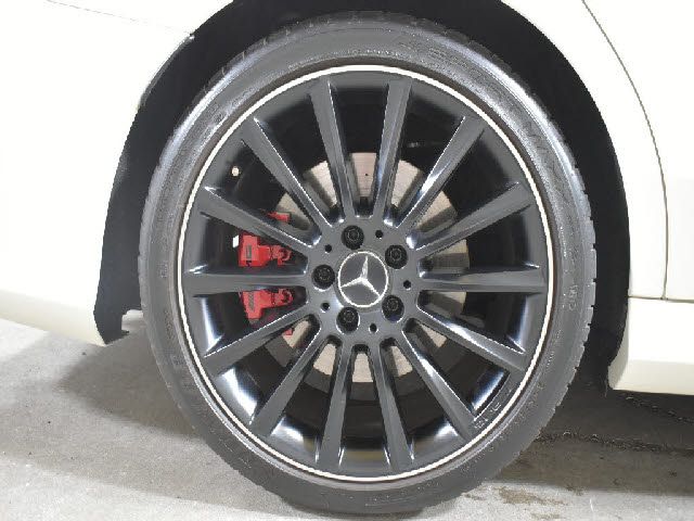 MERCEDES BENZ MERCEDES AMG C CLASS 2019 Image 31