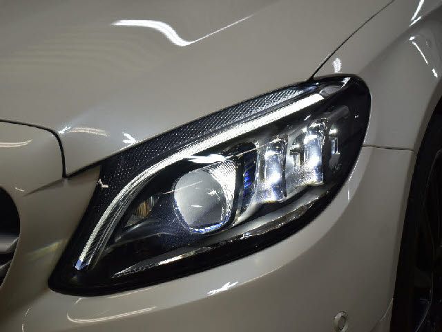 MERCEDES BENZ MERCEDES AMG C CLASS 2019 Image 31