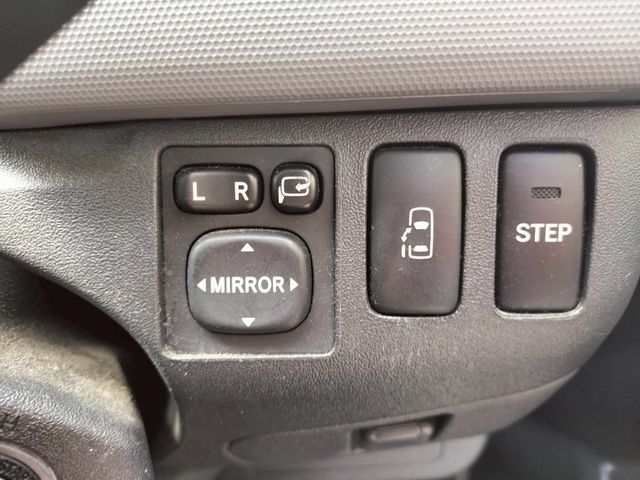 TOYOTA REGIUSACE VAN 2WD 2013 Image 31