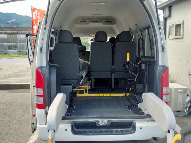 TOYOTA REGIUSACE VAN 2WD 2013 Image 31