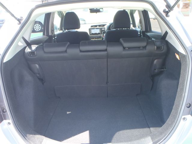 HONDA FIT 2017 Image 31