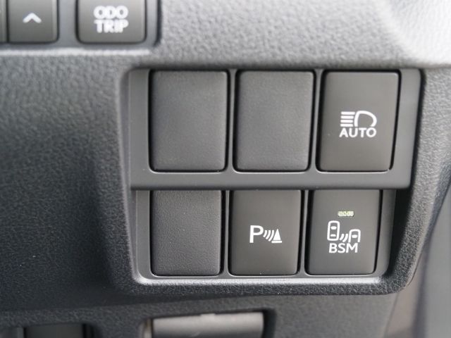 TOYOTA LEXUS RC350 2022 Image 31