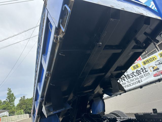 ISUZU  2013 Image 31