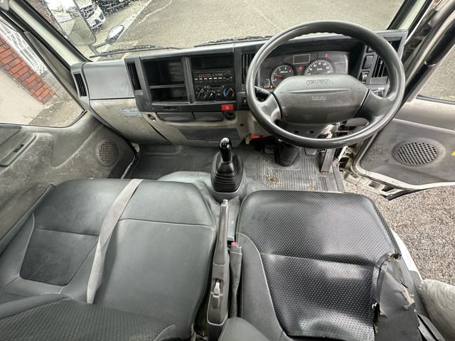 ISUZU  2011 Image 31
